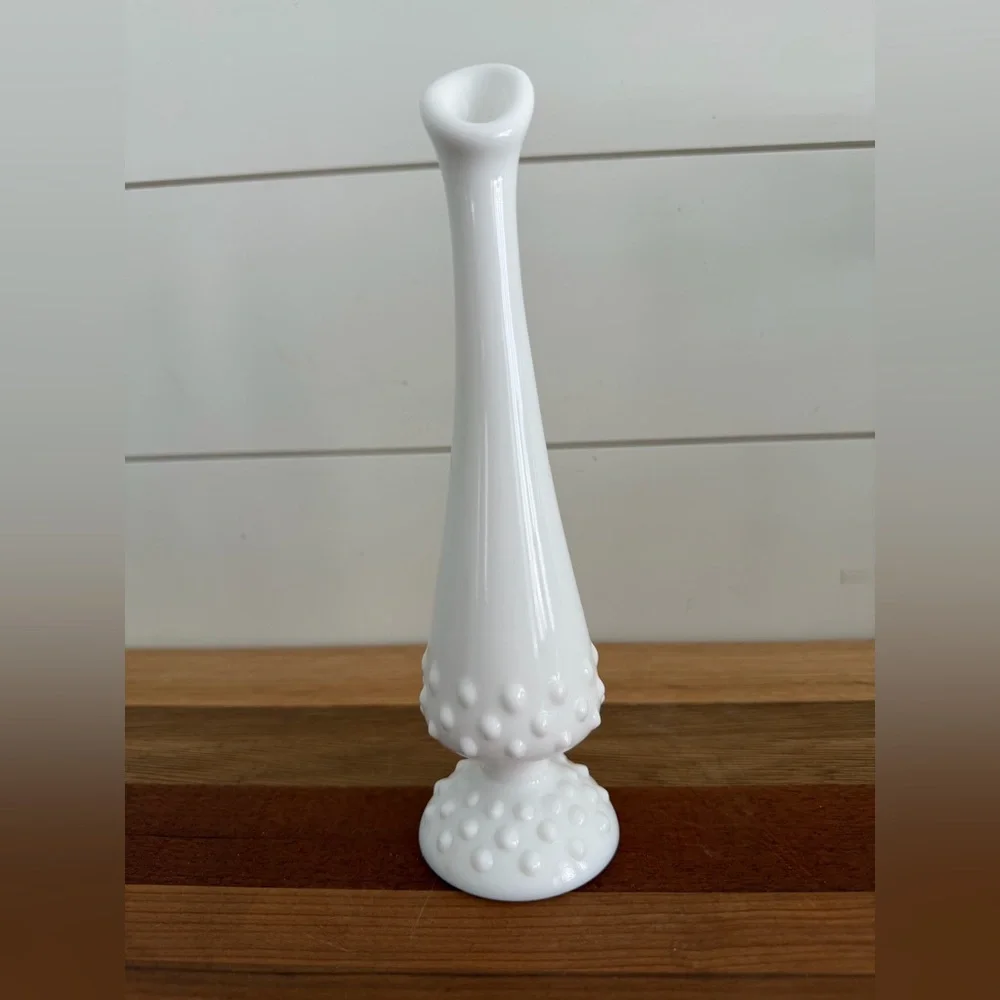 Vintage Fenton White Milk Glass Hobnail Bud Vase